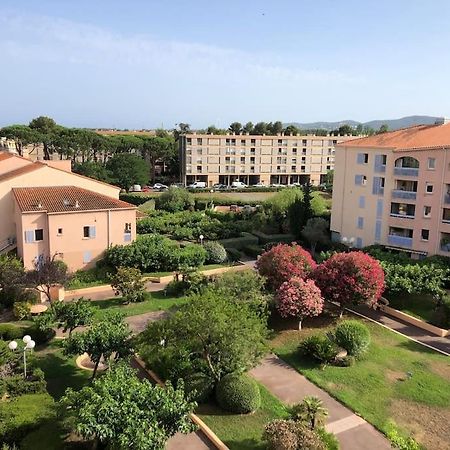 Appartement Spacieux 65M2, Avec Piscine Et Parking Fréjus Exterior photo